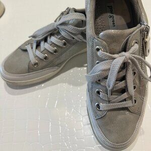 Paul Green Grey /Silver Metallic Leather Sneakers with Zip Detail Size 6 ($429)